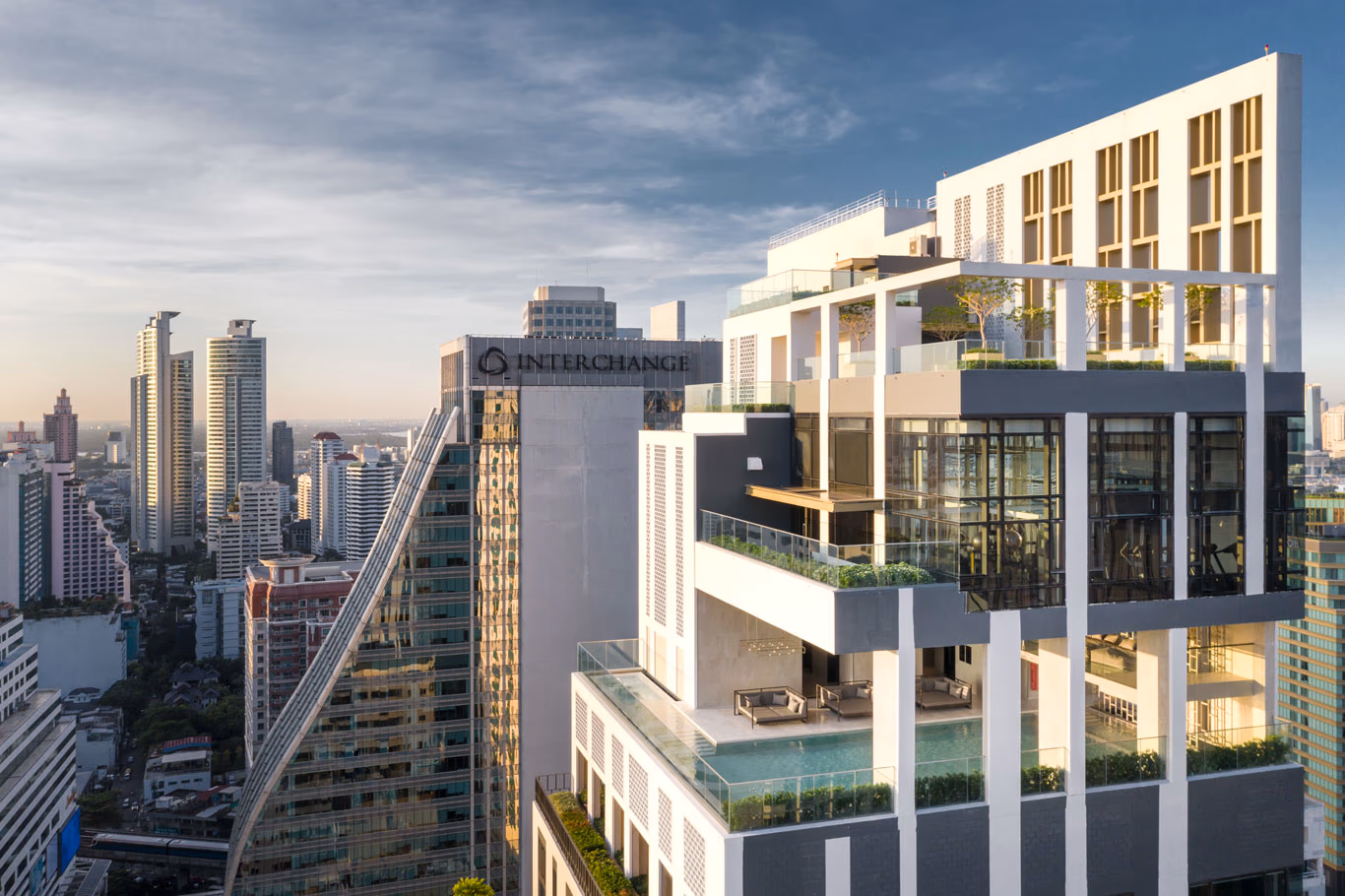 Muniq Sukhumvit 23